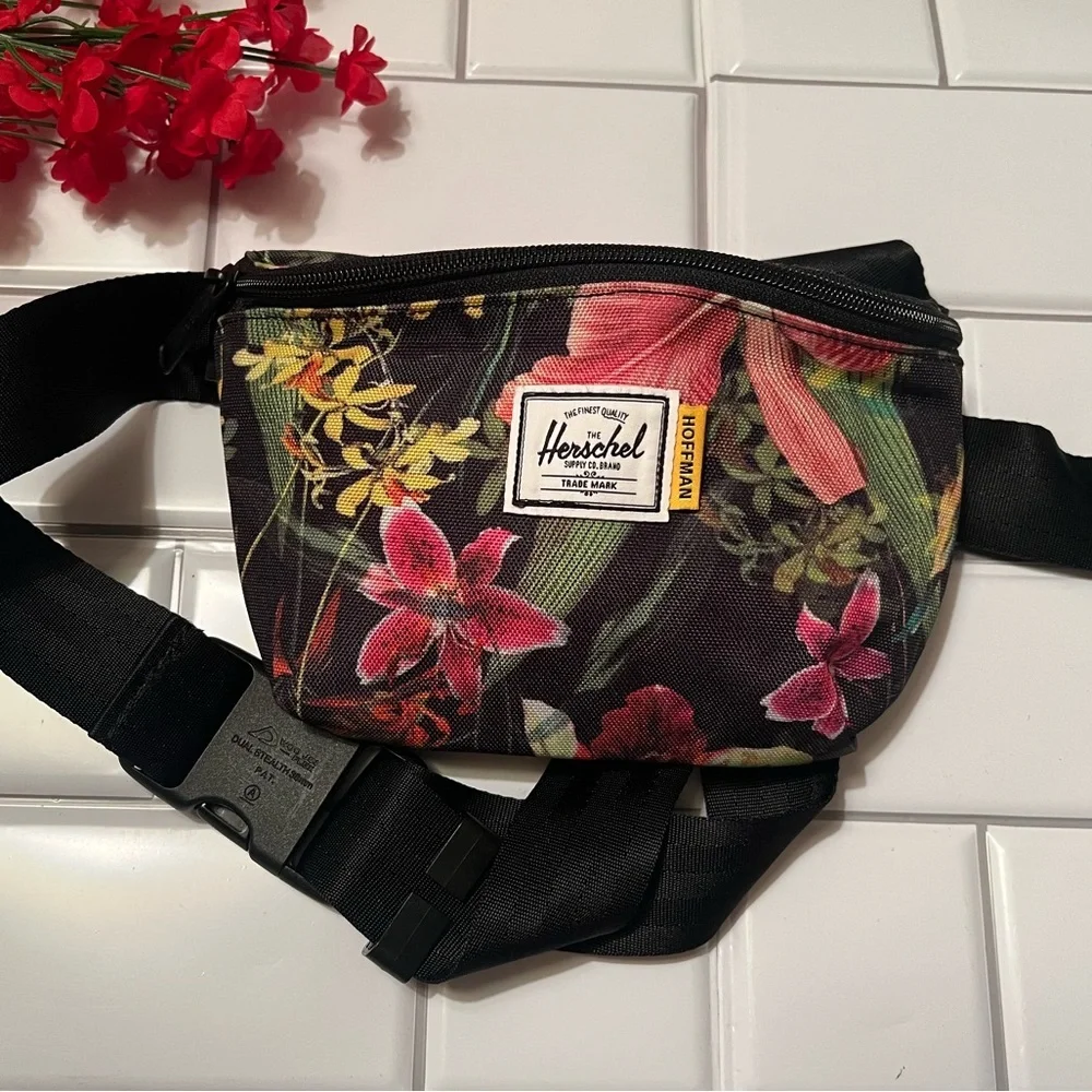 Herschel Floral Black Waist Bag